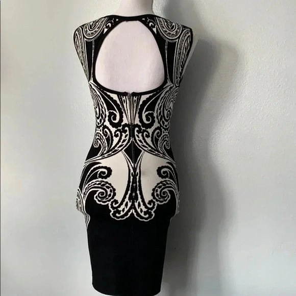 NWOT Guess Small Bodycon Dress - Picture 6 of 9
